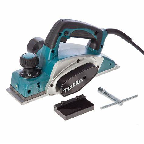 MAKITA KP0800 PLANYA 82MM