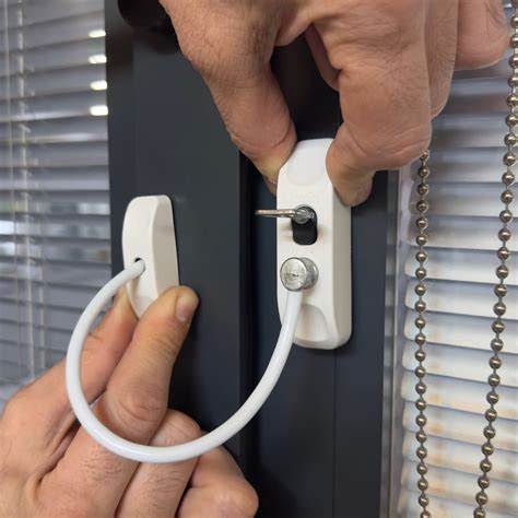 YUMA ÇELİK HALATLI ANAHTARLI GÜVEN. MANDALI YM-755