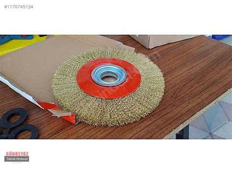 RAYNO SAÇAKLI DAİRE FIRÇA 200 MM