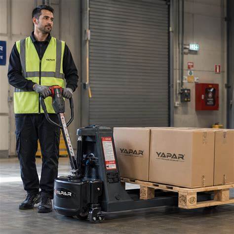 YAPAR ELEKTRİKLİ TRANSPALET EP-20 E 82021 2 TON